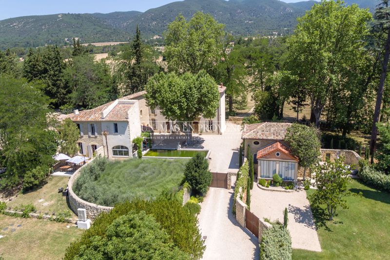 Location saisonnière maison Lourmarin Location saisonnière maison Lourmarin Maison Lourmarin Luberon, Location saisonnière maison 15 chambres