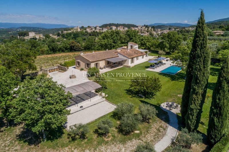 Location saisonnière villa provençale Ménerbes Location saisonnière villa provençale Ménerbes Villa Ménerbes Luberon, Vacation rental villa 4 bedrooms 250 m²