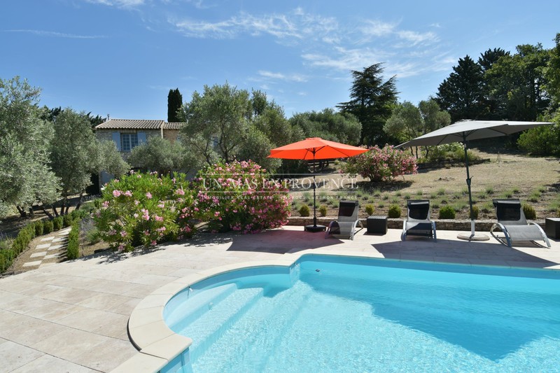 Location saisonnière maison en pierre Gordes  Stone house Gordes Luberon,  Vacation rental stone house  4 bedrooms   185&nbsp;m&sup2;