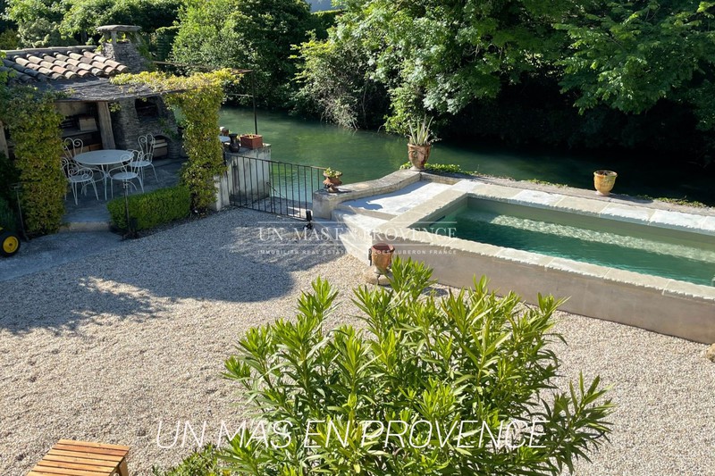 Location saisonnière maison de ville L'Isle-sur-la-Sorgue Location saisonnière maison de ville L'Isle-sur-la-Sorgue Maison de ville L'Isle-sur-la-Sorgue Luberon, Location saisonnière maison de ville 3 chambres 170 m²