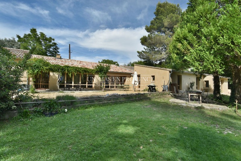 Location saisonnière maison contemporaine Gordes Location saisonnière maison contemporaine Gordes Maison contemporaine Gordes Luberon, Location saisonnière maison contemporaine 4 chambres