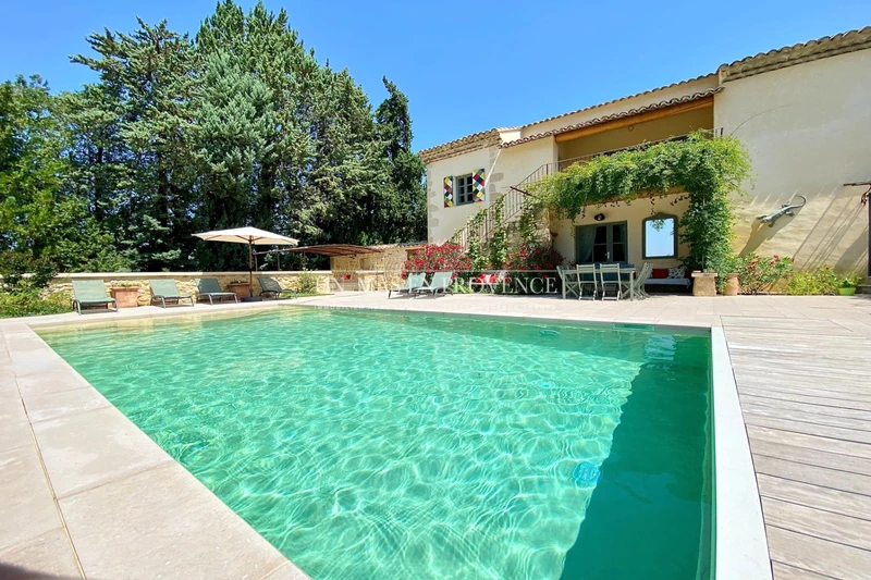 Location saisonnière mas Cavaillon  Mas Cavaillon Luberon,  Location saisonnière mas  5 chambres  