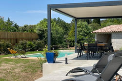 Location saisonnière maison contemporaine Cabrières-d'Avignon  