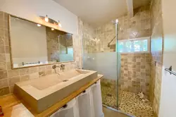 Location saisonnière maison en pierre Gordes  