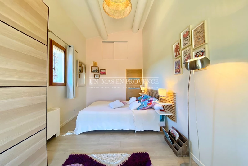 Location saisonnière maison en pierre Gordes  