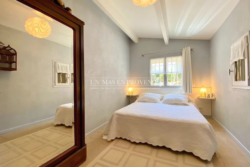 Location saisonnière maison en pierre Gordes  