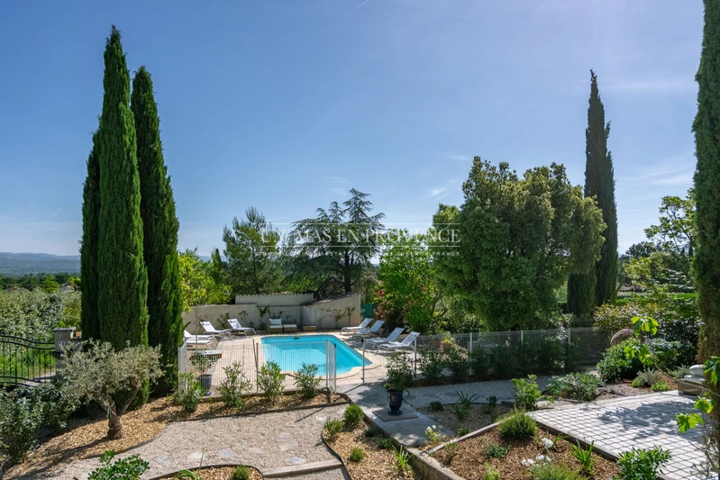 Location saisonnière maison Maubec  