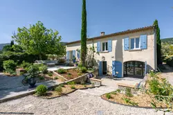 Location saisonnière maison Maubec Location saisonnière maison Maubec