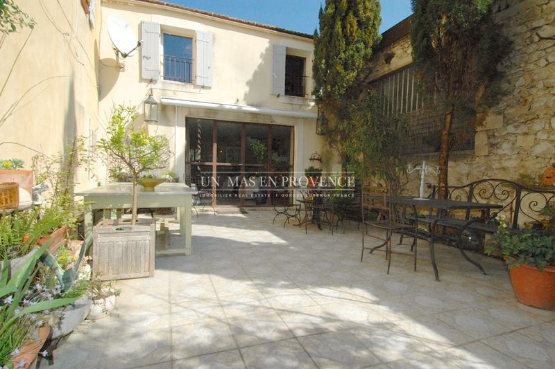 Vente maison de ville Cavaillon Vente maison de ville Cavaillon Maison de ville Cavaillon Luberon, achat maison de ville 3 chambres 165 m²