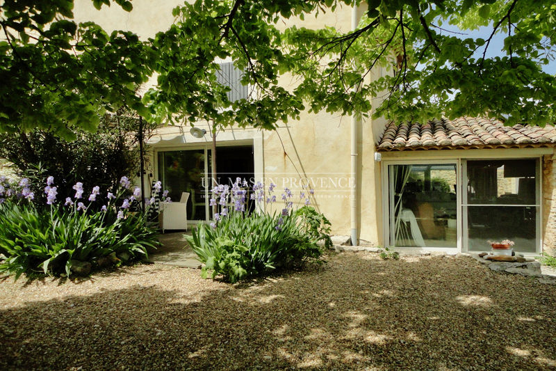 Vente maison de hameau Goult Vente maison de hameau Goult Village house Goult Luberon, to buy village house 2 bedrooms 126 m²