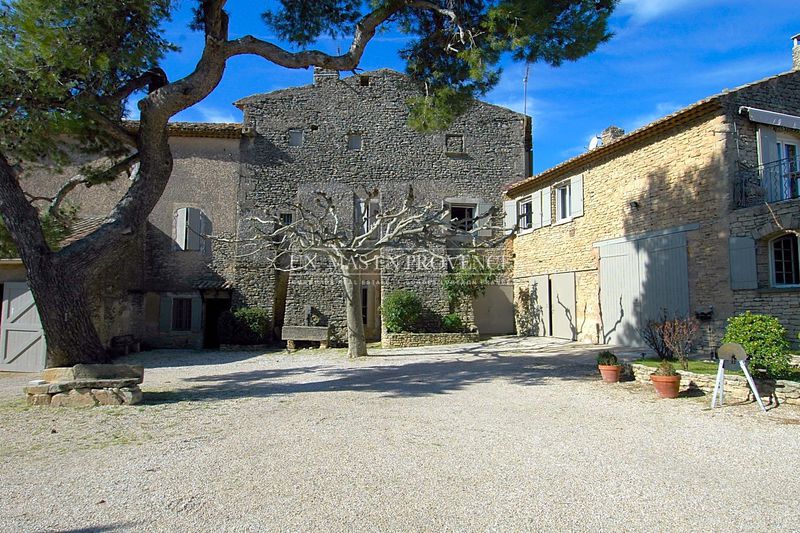 Vente maison de village Cabrières-d'Avignon Vente maison de village Cabrières-d'Avignon Village house Cabrières-d'Avignon Luberon, to buy village house 6 bedrooms 320 m²
