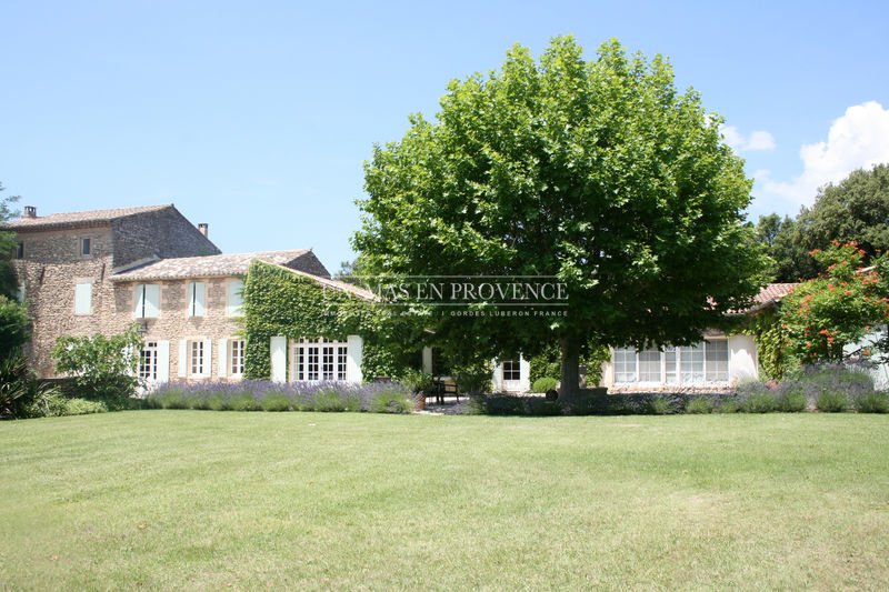Vente maison en pierre Cabrières-d'Avignon Vente maison en pierre Cabrières-d'Avignon Maison en pierre Cabrières-d'Avignon Luberon, achat maison en pierre 6 chambres 400 m²