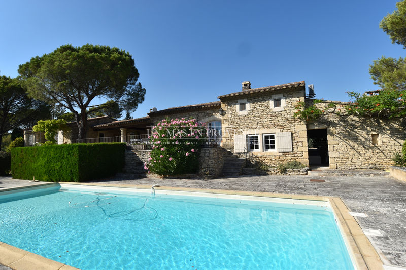 Vente maison en pierre Gordes Vente maison en pierre Gordes Stone house Gordes Luberon, to buy stone house 4 bedrooms 176 m²