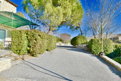 Vente idéal investisseur Gordes DSC_0460 