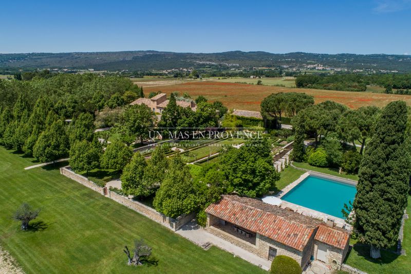 Vente propriété Roussillon Vente propriété Roussillon Propriété Roussillon Luberon, achat propriété 8 chambres 750 m²