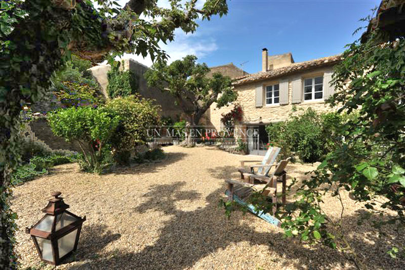 Vente maison de village Cabrières-d'Avignon Vente maison de village Cabrières-d'Avignon Maison de village Cabrières-d'Avignon Luberon, achat maison de village 4 chambres 130 m²