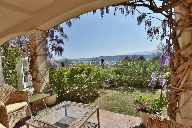Vente propriété Saint-Saturnin-lès-Apt Vente propriété Saint-Saturnin-lès-Apt Propriété Saint-Saturnin-lès-Apt Luberon, achat propriété 6 chambres 270 m²