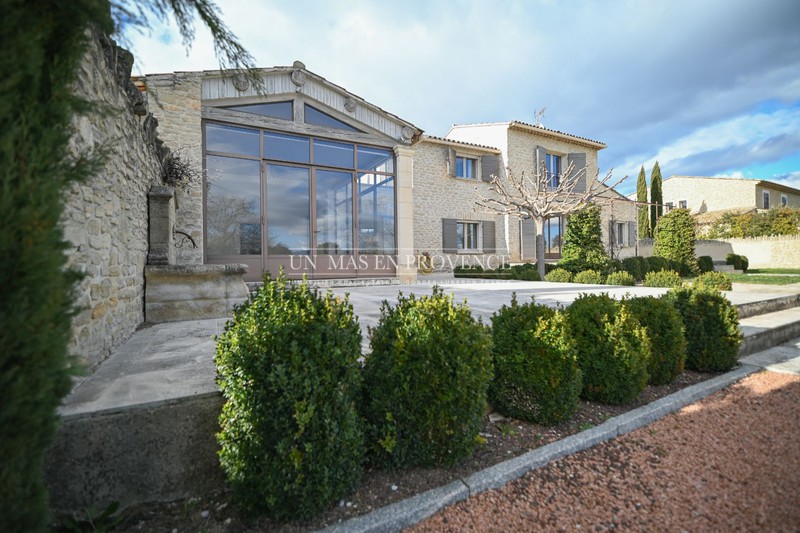 Vente maison contemporaine Gordes Vente maison contemporaine Gordes Contemporary house Gordes Luberon, to buy contemporary house 6 bedrooms 250 m²