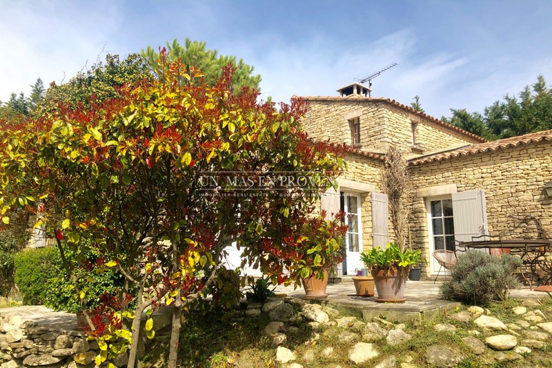 Vente maison de caractère Gordes  Maison de caractère Gordes Luberon,   achat maison de caractère  4 chambres   130&nbsp;m&sup2;