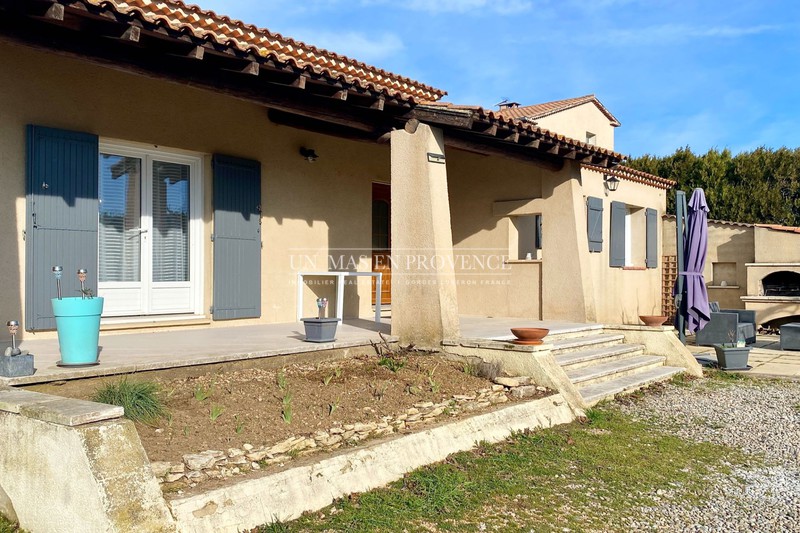 Vente maison Cabrières-d'Avignon  House Cabrières-d&#039;Avignon Luberon,   to buy house  3 bedrooms   124&nbsp;m&sup2;