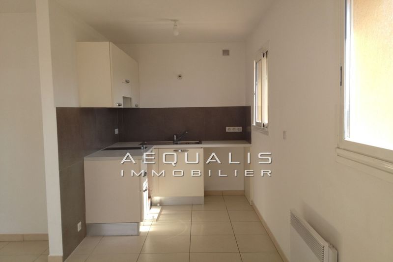 Photo Appartement La Gaude Route de la baronne, Location appartement 1 pièce 29 m²
