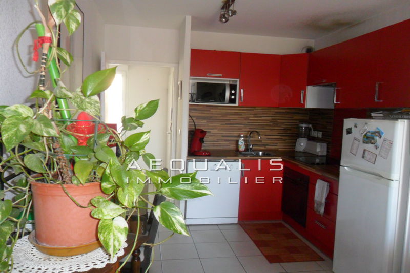 vente Apartment Saint-laurent-du-var Downtown Apartment Saint-Laurent-du-Var Centre-ville, Rentals apartment 3 rooms 56 m²