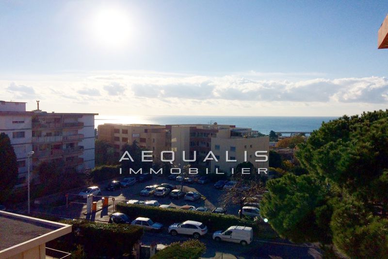 Photo Apartment Saint-Laurent-du-Var Proche tzanck, Rentals apartment 3 rooms 87 m²