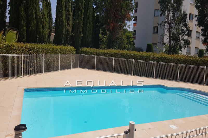 Photo Apartment Saint-Laurent-du-Var Centre-ville, Rentals apartment 3 rooms 54 m²