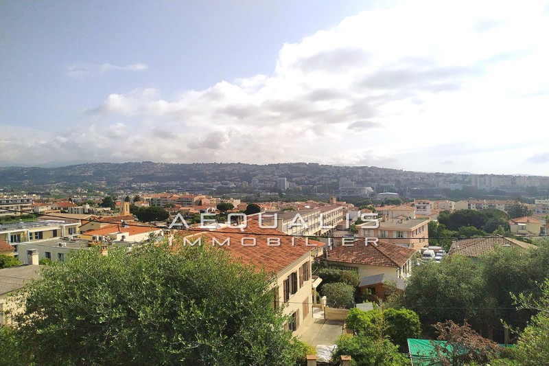 Photo Appartement Saint-Laurent-du-Var Proche centre ville, Location appartement 1 pièce 31 m²