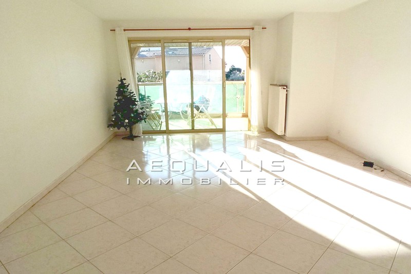 vente Appartement Saint-laurent-du-var Bas plateaux fleuris Appartement Saint-Laurent-du-Var Bas plateaux fleuris, Location appartement 3 pièces 77 m²