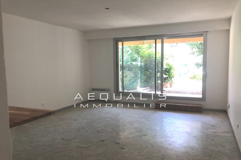 vente Apartment Cagnes-sur-mer Seaside Apartment Cagnes-sur-Mer Bord de mer, Rentals apartment 1 room 37 m²