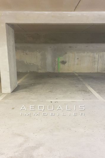vente Garage parking Saint-laurent-du-var Centre-ville Parking Saint-Laurent-du-Var Centre-ville, Location parking