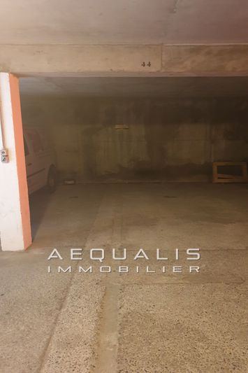 vente Garage parking en sous sol Saint-laurent-du-var Downtown Parking en sous sol Saint-Laurent-du-Var Centre-ville, Rentals parking en sous sol
