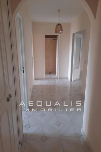 Vente appartement Saint-Laurent-du-Var  