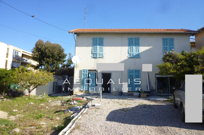 Photo Villa Saint-Laurent-du-Var Centre-ville, to buy villa 2 bedrooms 100 m²