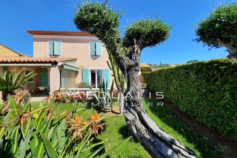 vente Maison villa provençale Cagnes-sur-mer Bas plateaux fleuris Villa provençale Cagnes-sur-Mer Bas plateaux fleuris, achat villa provençale 4 chambres 111 m²