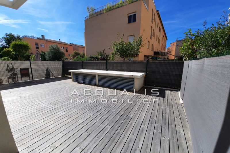 Photo Appartement Saint-Laurent-du-Var Centre-ville, achat appartement 2 pièces 60 m²