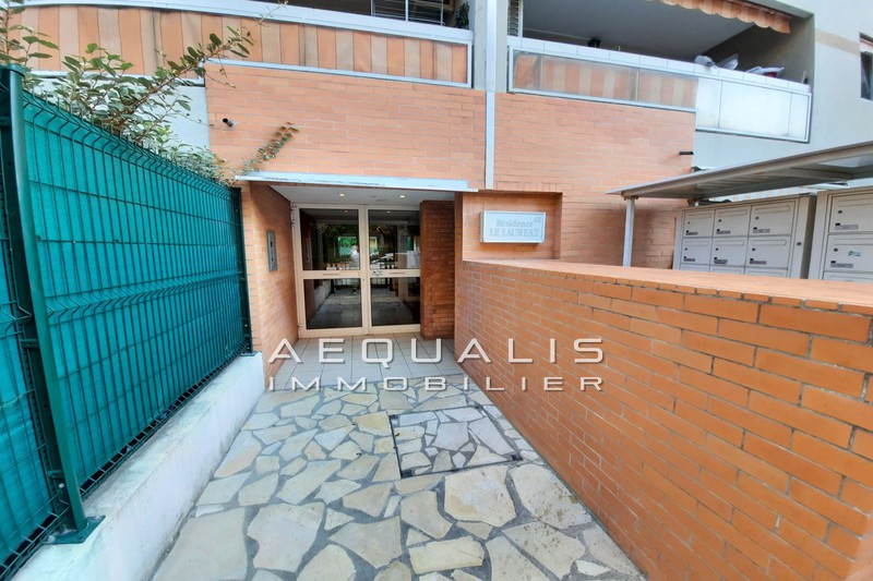 Photo Apartment Saint-Laurent-du-Var Centre-ville, to buy apartment 1 room 19 m²