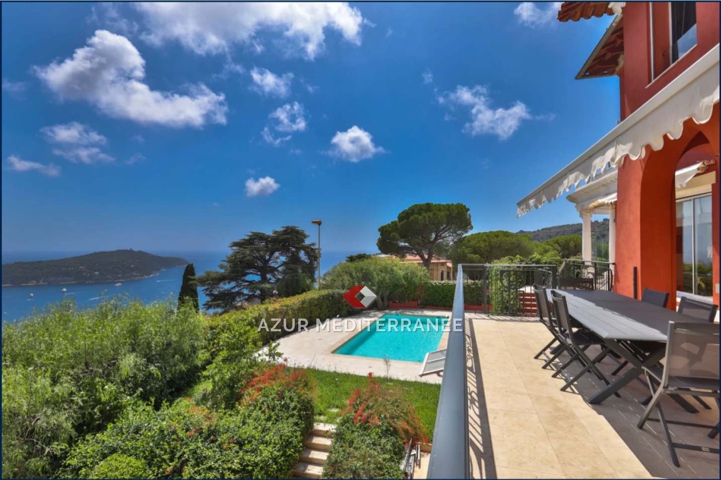 Maison 10 pièces 426 m² · à Villefranche-sur-Mer · 426 m² · 9 600 000 €