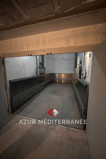 Vente garage Saint-Jean-Cap-Ferrat  