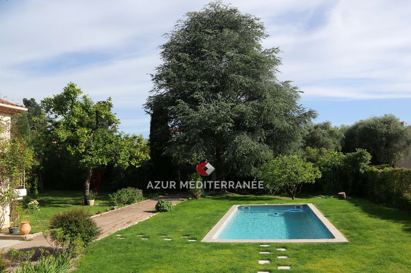 Photo Villa Saint-Jean-Cap-Ferrat Proche plages, to buy villa 175 m²
