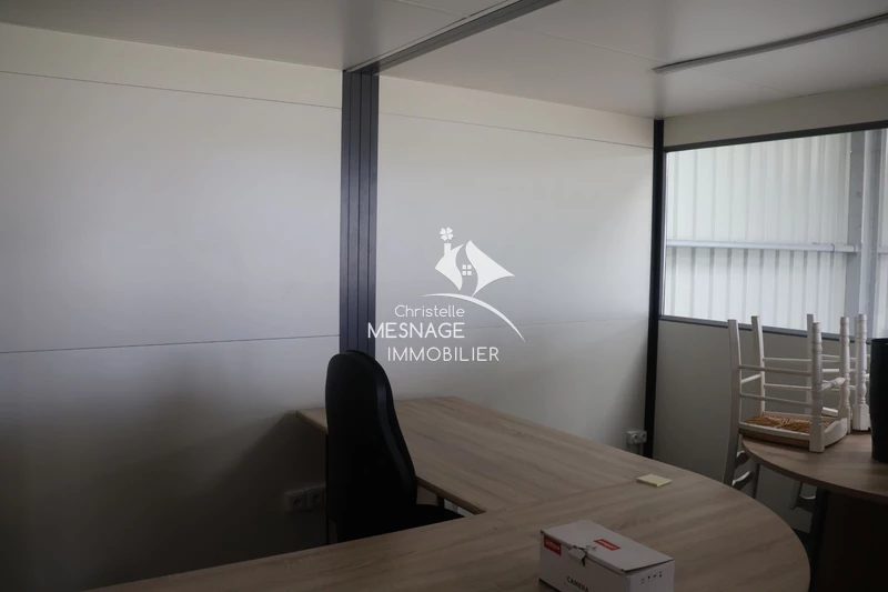 Professionnel entrepôt Jugon-les-Lacs  
