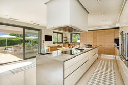 Location saisonnière maison contemporaine Grimaud  