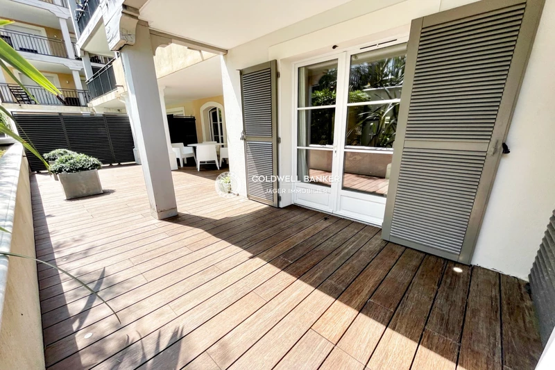Photo n°11 - Commerce Saint-Tropez 83990 - 2 360 000 €
