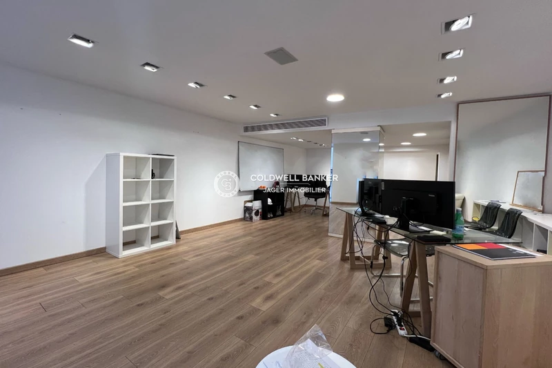 Professionnel murs boutique Saint-Tropez  