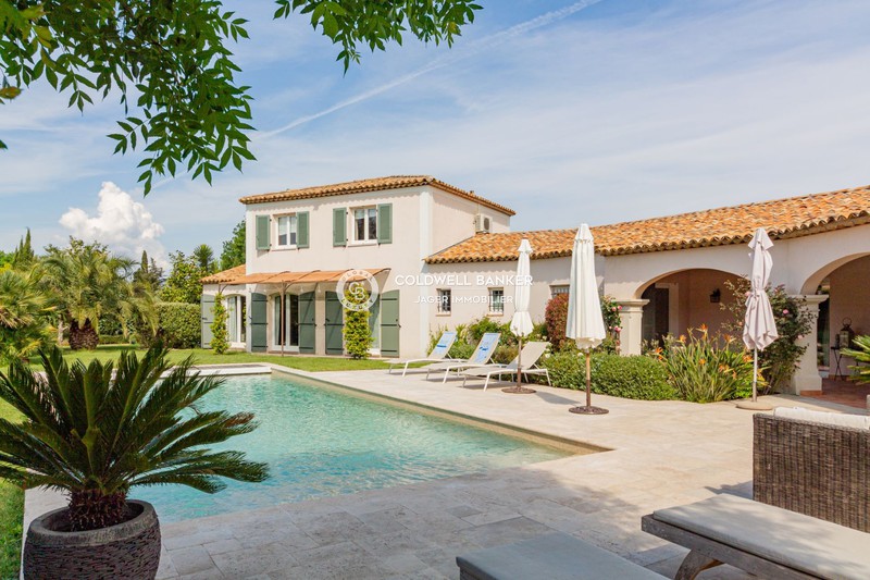 Vente villa provençale Grimaud  Villa Grimaud Golfe de st tropez,   to buy villa  5 bedroom   210&nbsp;m&sup2;