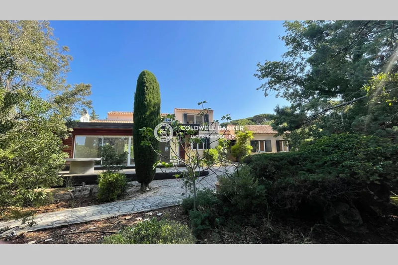 Photo n°3 - Vente Maison villa Sainte-Maxime 83120 - 1 695 000 €