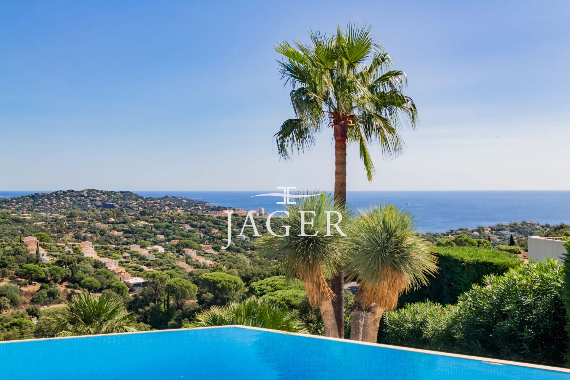 Maison 7 pièces 247 m² · à Cogolin · 247 m² · 2 550 000 €