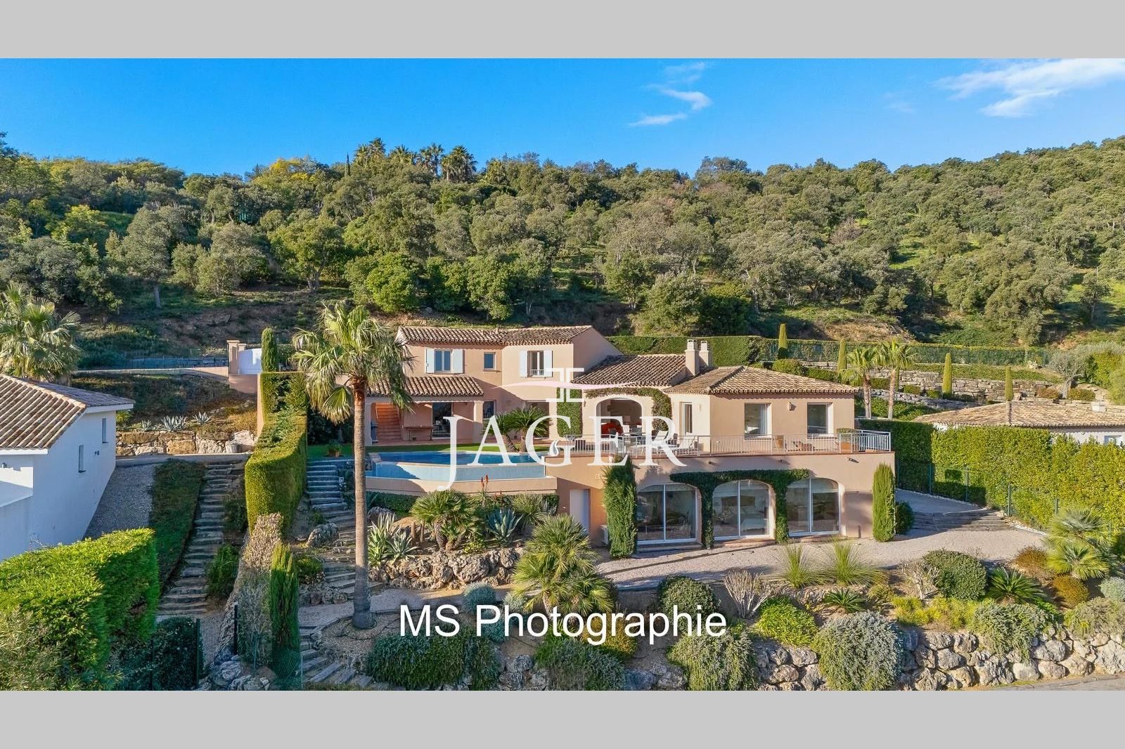Maison 7 pièces 247 m² · à Cogolin · 247 m² · 2 550 000 €