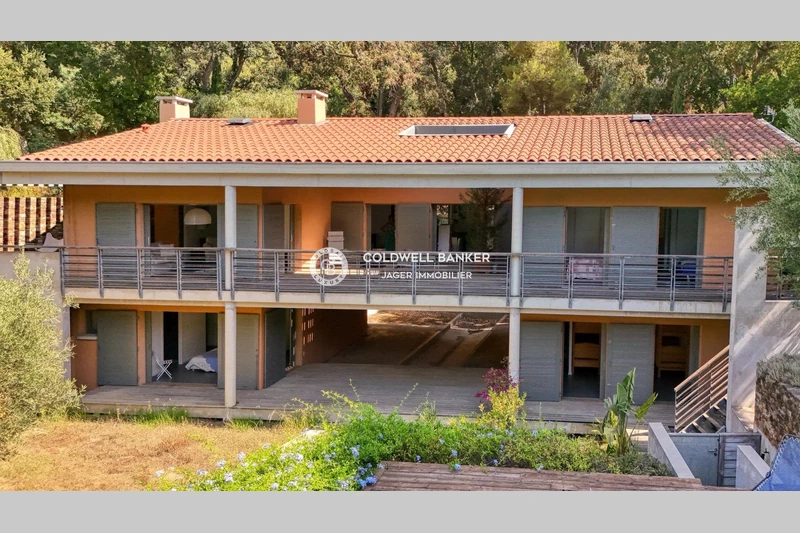 Vente villa contemporaine Rayol-Canadel-sur-Mer  